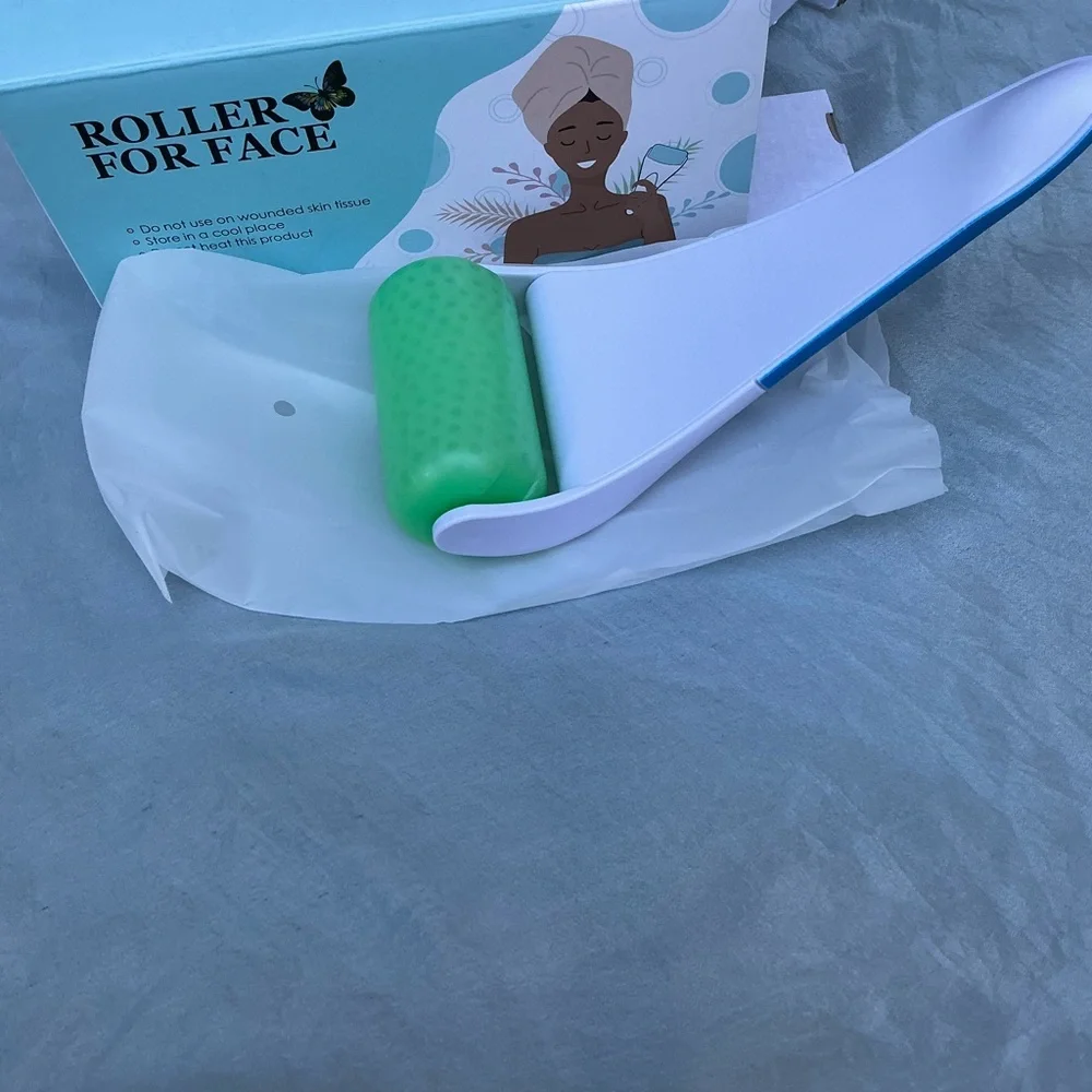 Facial Roller unused